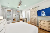 30A Blue Crab Cottage by Panhandle Getaways