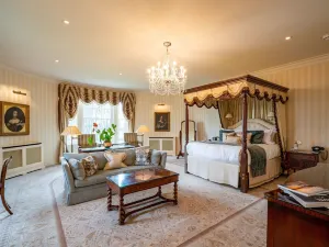 럭넘 파크, 엠블럼스 컬렉션