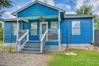 Pottsboro Home w/ Fire Pit < 1 Mi to Lake Texoma! - Pet friendly