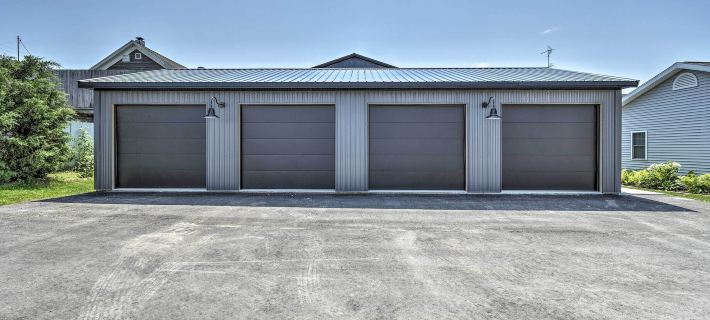 Elkhart Lake Townhome, Mins to Road America! Hotels in Sheboygan County