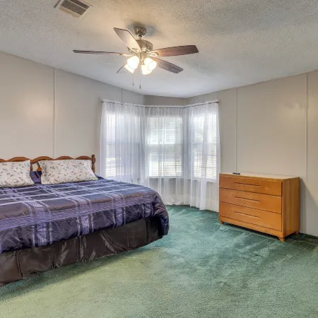 Peaceful Mcalpin Home on 5 Acres w/ Private Deck!