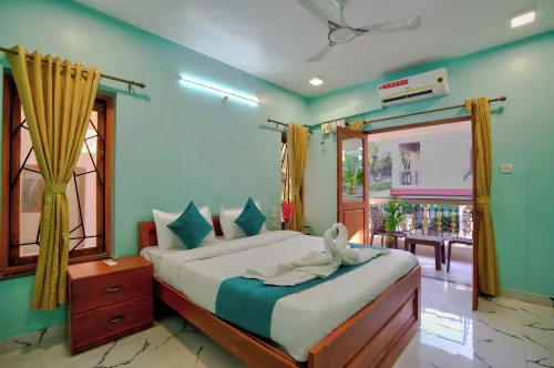 Eyokar 4 BHK Villa Candolim - Homestays