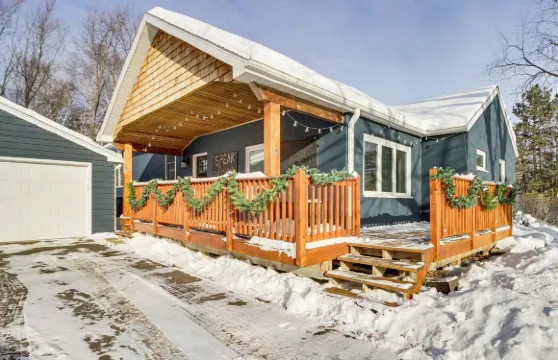 靠近精神山和德盧斯湖濱的團體度假屋！