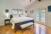 San Antonio Home w/ Private Pool: 5 Mi to Downtown - Country Houses