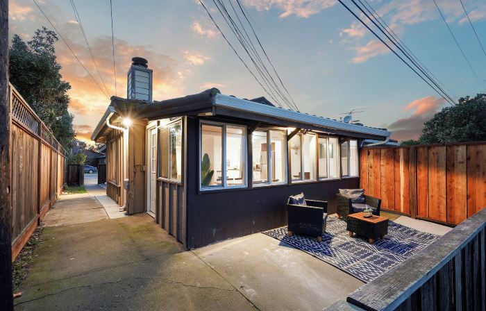 LakeFront Lavender House