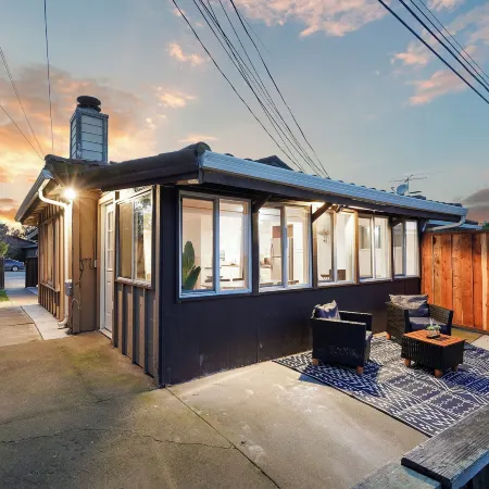 LakeFront Lavender House