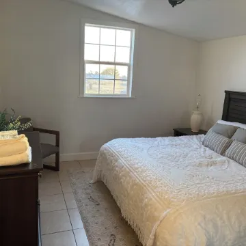 Quiet apartment at the mouth of meadow mountains.  Located right off of i15.