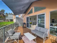 Beachside Retreat With Garage Parking - Lejligheder