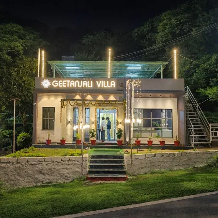 HOTEL GEETANJALI