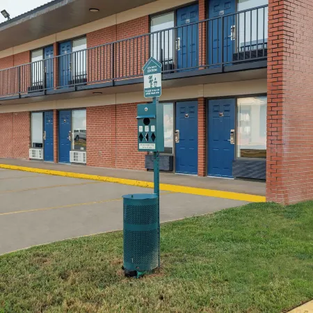 Motel 6 Greenwood, MS