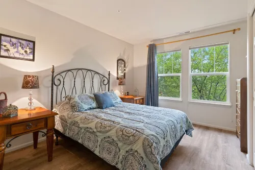 Old Mill Proxi 2 Bedroom Townhouse by Redawning