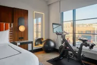 The Godfrey Detroit, Curio Collection by Hilton - Gym