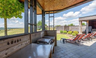 Beautiful, Luxury Home with Sauna, Hot Tub, Private Bathrooms