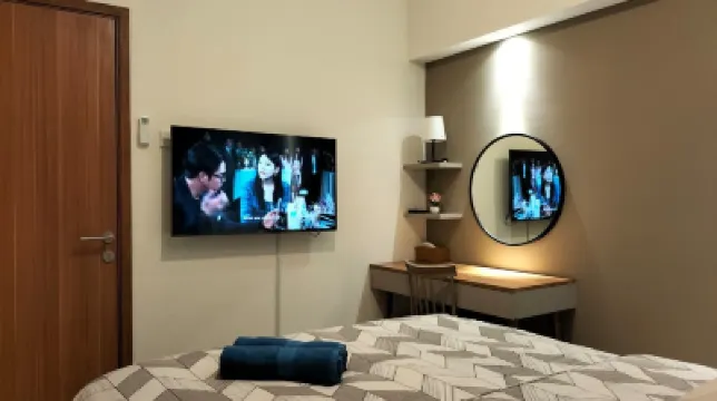 GiVeLeY Cisauk Point 1BR Apartment Near ICE BSD AEON BSD โรงแรมใน