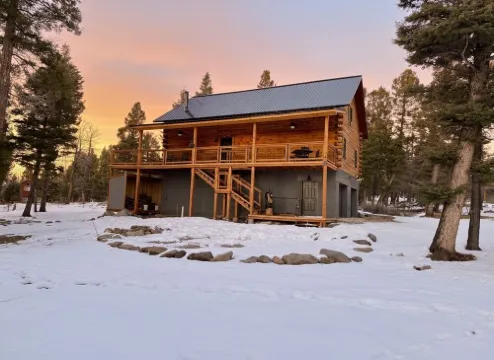 Bear Necessities Lodge on Ski Mountain • Fire Pit, Wraparound Deck & Wildlife