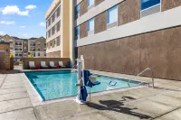 Home2 Suites by Hilton New Braunfels - プール