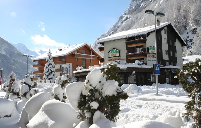 Typically Swiss Hotel Täscherhof