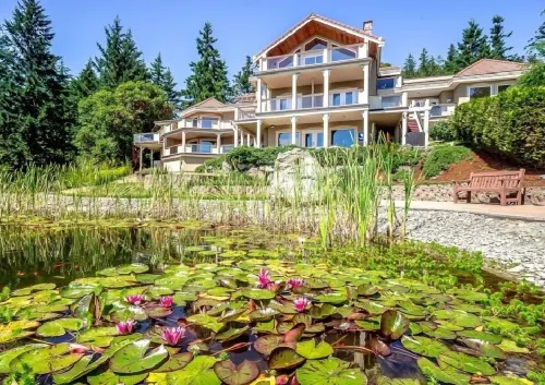 Villa Eyrie Resort
