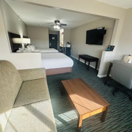 BRIDGEPOINTE INN & SUITES