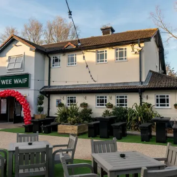 Wee Waif by Greene King Inns