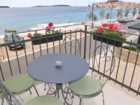 Apartments Mare - Beach