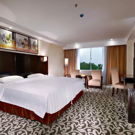 Aston Karimun City Hotel Отели в г. Танджунг-Балай-Каримун