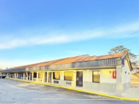 OYO Hotel Williamston Hotels in Williamston
