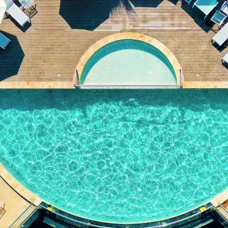 Signature Hotel Apartments and Spa