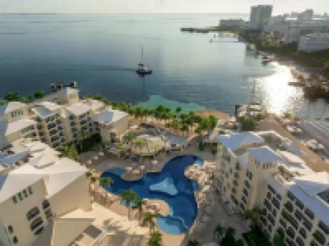 أوكسيدنتال كوستا كانكون شامل جميع الخدمات