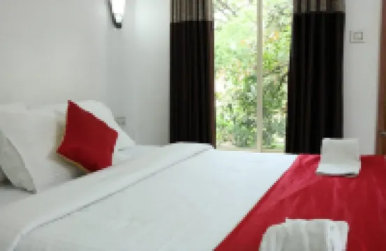 瑪萊於爾假日酒店