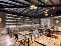 Mercure Pont d'Avignon Centre Hotel โรงแรมในอาวีญง