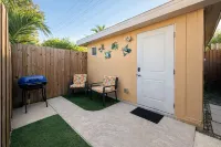 Guest Suite: Close to Beach & Downtown St. Pete