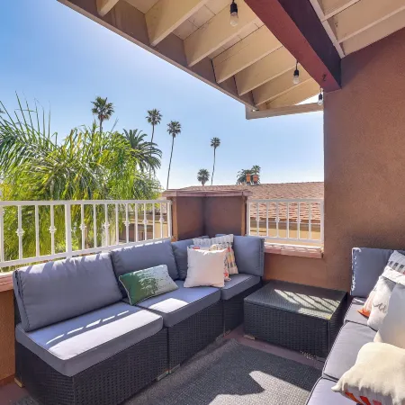 Walk to Beach + Pier: San Clemente Family Getaway