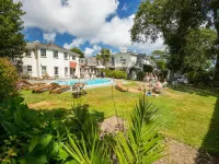 Les Douvres Hotel - Pools