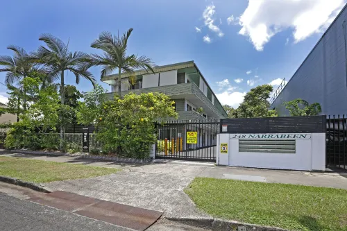 Budget-Friendly 1Br | Easy Access to Cairns City