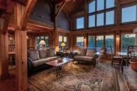 Luxury Lakeview Cabin with Hot Tub and Game Room!
