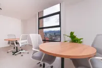 Metropolitan Living by HOUSY - Apartments