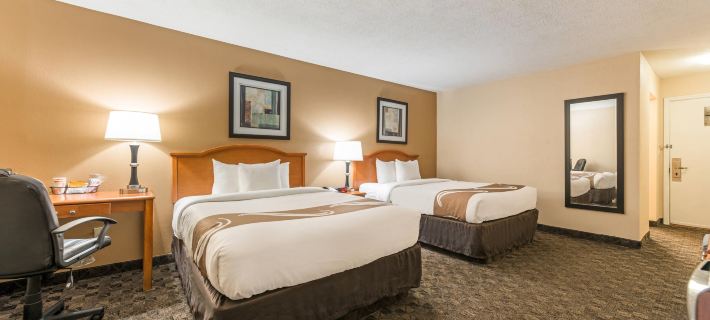 Quality Inn & Suites Hotels in Porter County