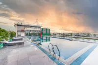 Holiday Inn DHAKA CITY CENTRE by IHG - Rooftop Pools