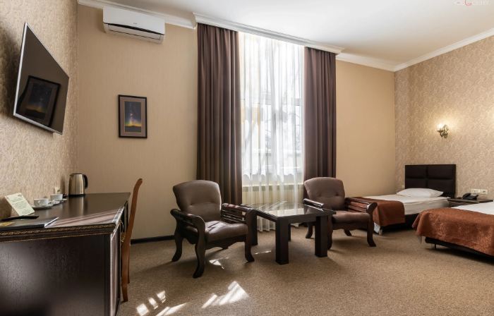Gold Star Hotel