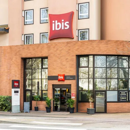 Ibis Toulouse Ponts-Jumeaux Отели рядом с достопримечательностью «Комплекс EDF Bazacle»
