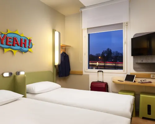 Ibis Budget Warszawa Centrum Hotel dekat Istana Belweder