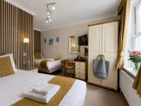 Riviera Lodge Hotel