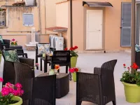 Harmonia Rooms by Italy Home Experience Hotels in Civitavecchia