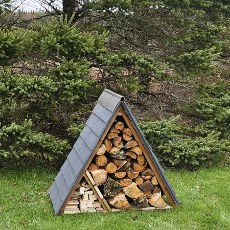 Camp Nova a Cozy Cedar-Clad Cottage in Scenic Tangier, Canada