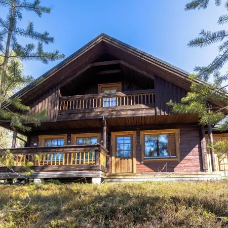 Cozy Alpine Retreat - Near Ski Lifts