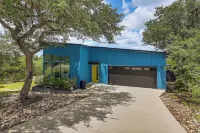 Sleek Home w/ Pool Overlooking Canyon Lake! - 4-Star