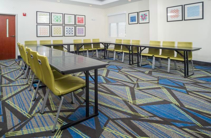 Holiday Inn Express Clayton (SE Raleigh) by IHG photo 4