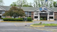Best Western Clifton Park - parking
