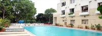 The Central Park Hotel - Kolam Renang